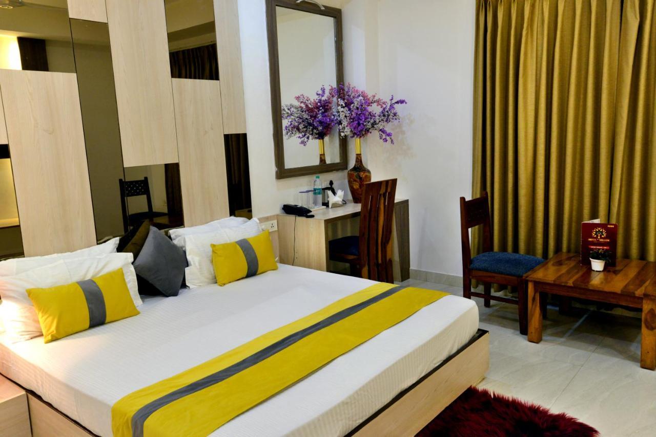 Hotel The Yellow Nayagaon Eksteriør billede